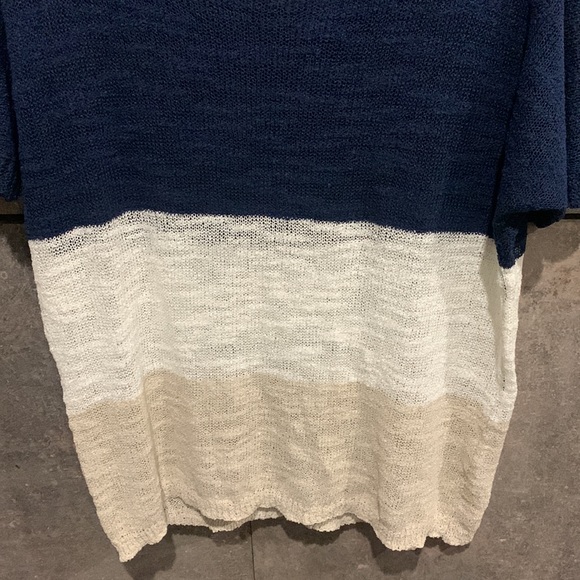 Brand New Korean Top M - Picture 4 of 5